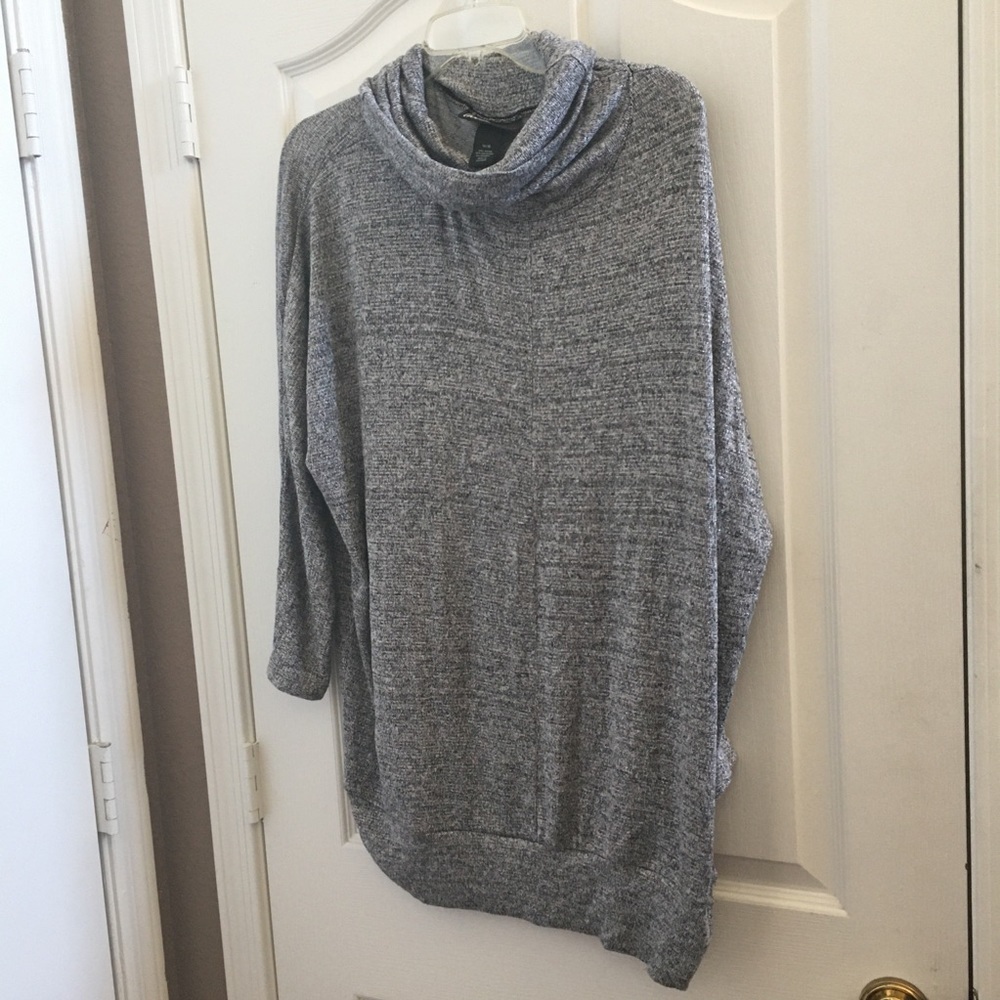 FINAL MARKDOWN Ladies Lane Bryant Tunic-length Top (14/16)